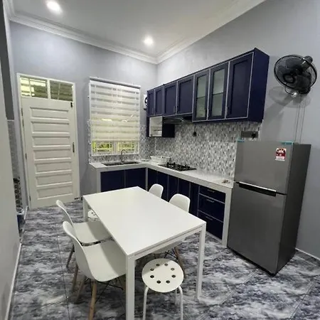 Majestic Homestay - Pasir Puteh Exterior photo