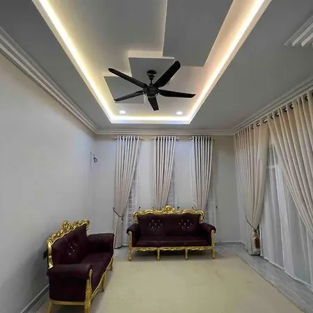 Majestic Homestay - Pasir Puteh Exterior photo